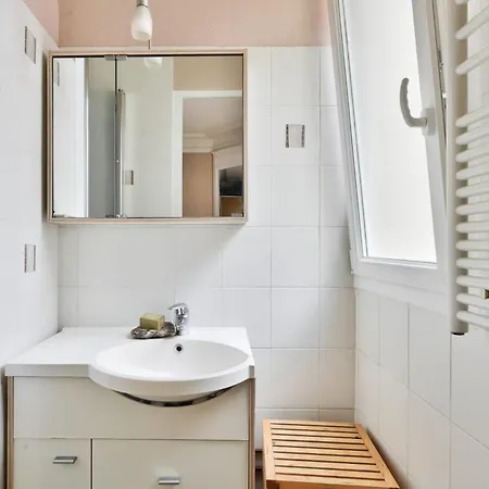 For 2 - Montmartre 18e Apartament Paryż