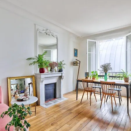 For 2 - Montmartre 18e *